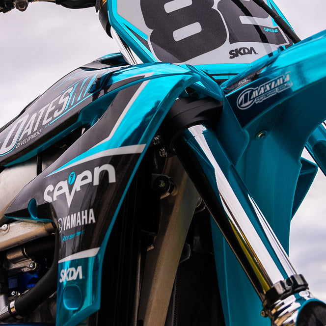 ULTRACURVE X1 HOLOGRAPHIC CHROME